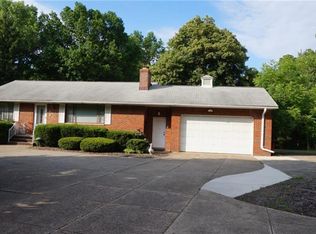 6775 Smith Rd, Middleburg Heights, OH 44130