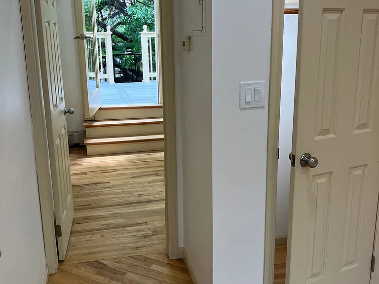 Passage to the deck