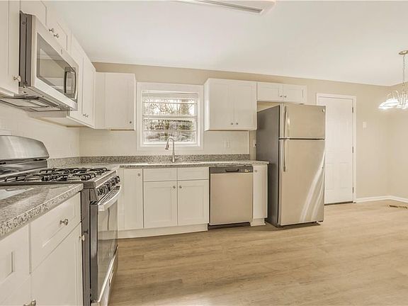 5th image of 4443 Colony East Dr
