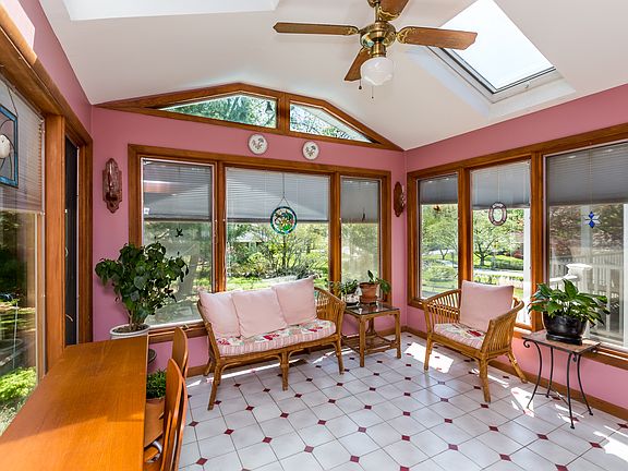 5th image of 10604 Graeloch Ct
