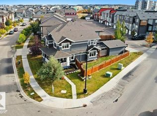 4303 Prowse Link SW, Edmonton, AB T6W 3A7