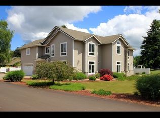 1000 Vine St, Junction City, OR 97448