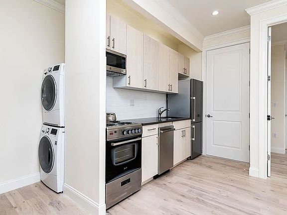 5th image of 946 Bushwick Ave #155