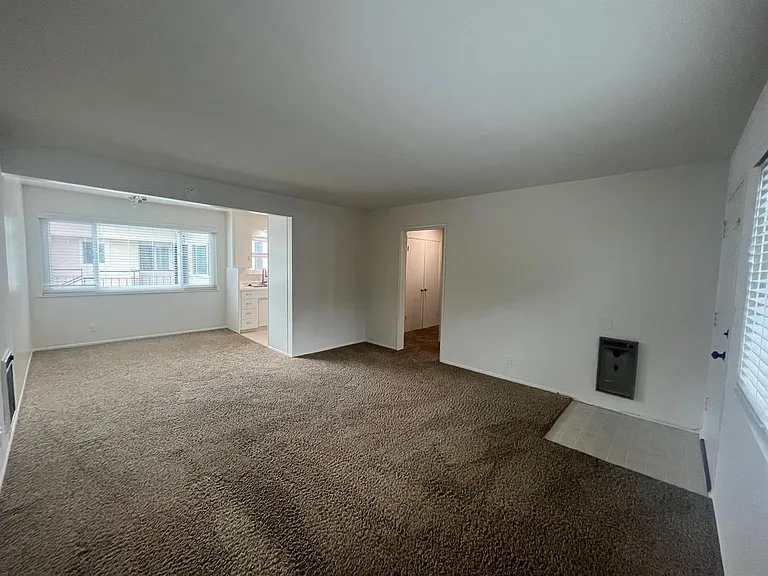 1321 Garden St #B — Photo 2
