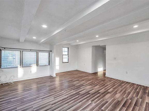 2nd image of 715 New Jersey St