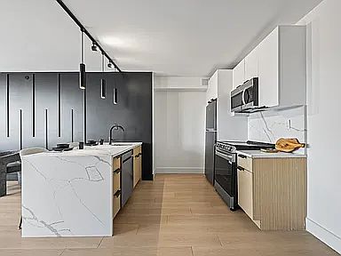 4th image of 440A Elizabeth Ave #1