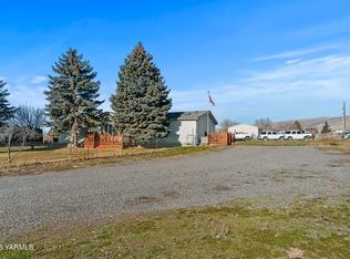 250 Cabin Ln, Selah, WA 98942