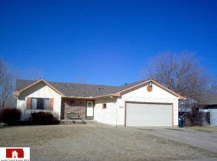 4231 N Edgemoor St, Wichita, KS 67220