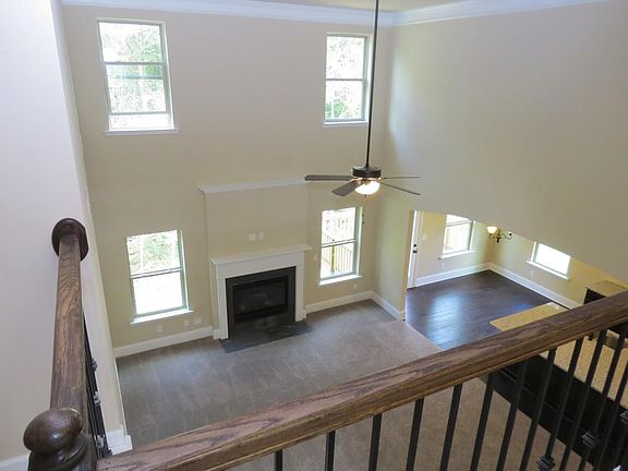 5th image of 313 Bonfield Ct