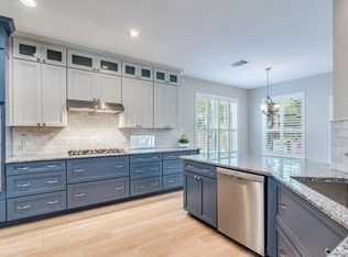 321 Calistoga Ct, Austin, TX 78732