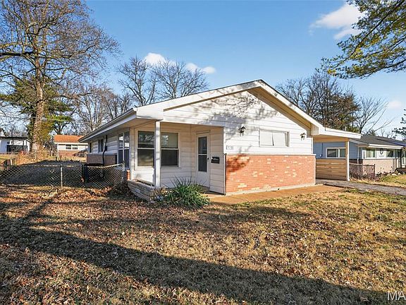 3rd image of 9710 Lanier Dr
