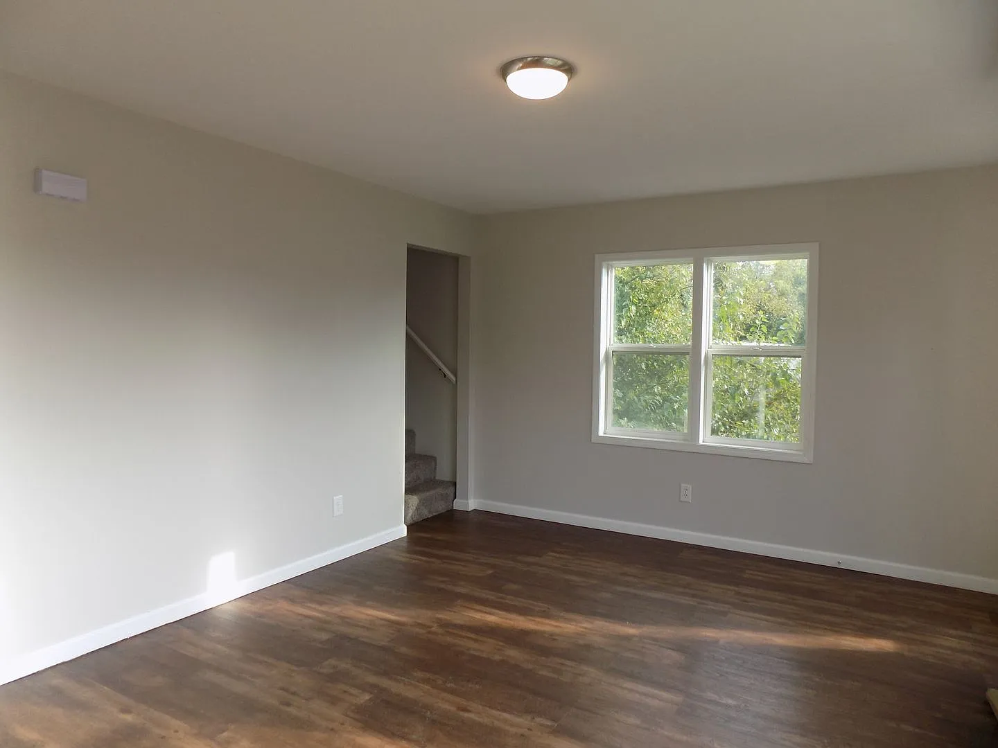 9 Sunset St Unit B — Photo 3
