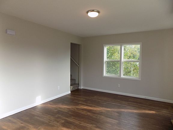 3rd image of 9 Sunset St Unit B