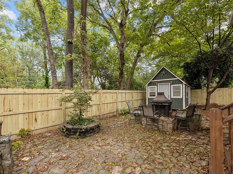 1415 Hamorton Pl — Photo 27