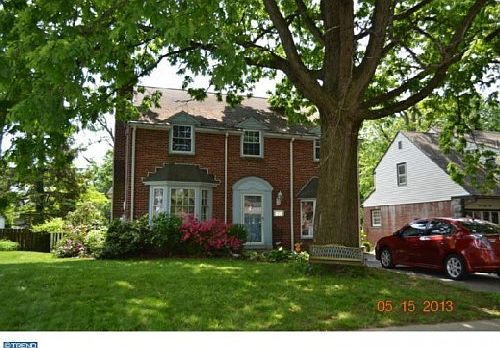 2nd image of 186 W Essex Ave