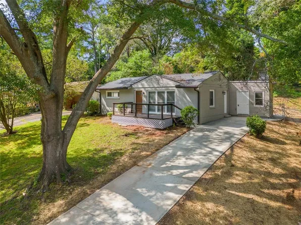 3442 Longleaf Dr, Decatur, GA 30032