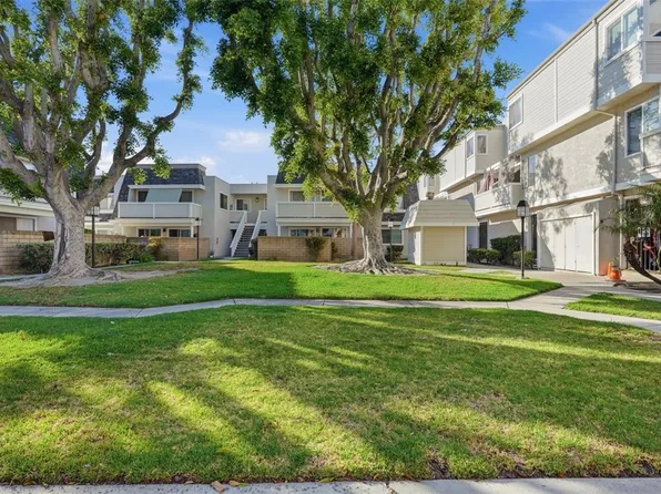 125 W South St APT 218, Anaheim, CA 92805