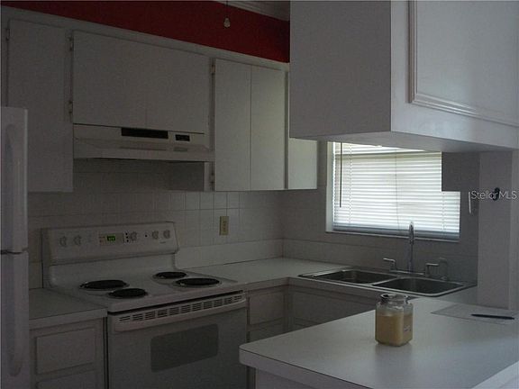 2nd image of 453 88th Ave N