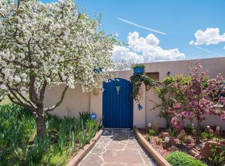 66 Monte Alto Rd, Santa Fe, NM 87508