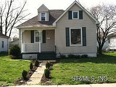 523 N Combs Ave photo 1
