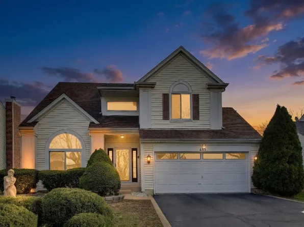 485 Topaz Ln, Bartlett, IL 60103