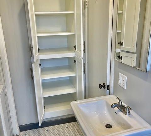 4th image of 2237 N St #112