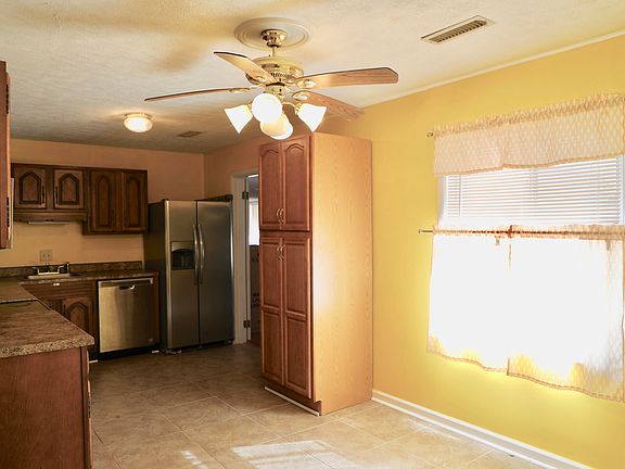 5th image of 4508 Winterset Dr