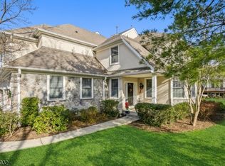 19 Benedict Cres, Basking Ridge, NJ 07920