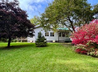 554 Saint Johns Rd, Champlain, NY 12919