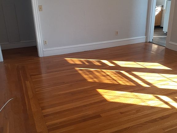 4th image of 211 Waterman St APT 22