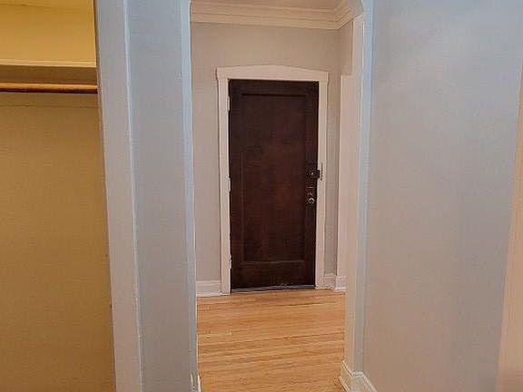 4th image of 2523 W Winnemac Ave #1A