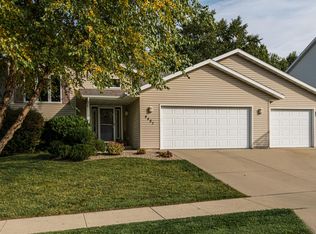 4451 Savannah Dr NW, Rochester, MN 55901