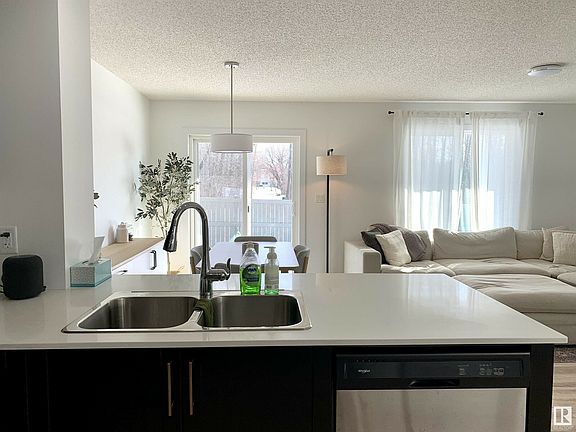 4th image of 1303 Erker Cres NW