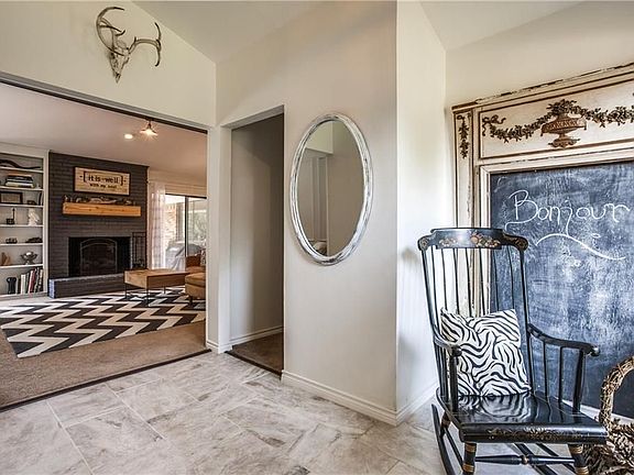 5th image of 218 Tanya Dr