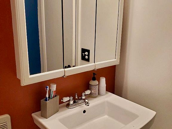 5th image of 16 South St #1
