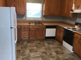 282 Knox Ave, Hollister, MO 65672