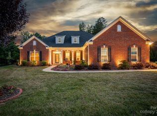 163 Holly Ridge Dr, Mooresville, NC 28115