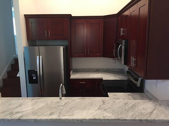 5th image of 445 Coyote Creek Cir