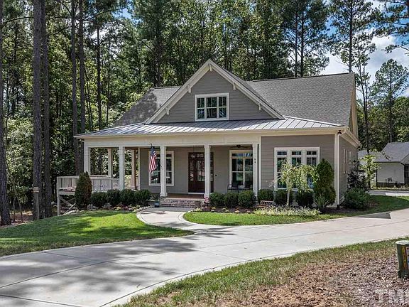 2nd image of 94 Isle Of Hope Cir