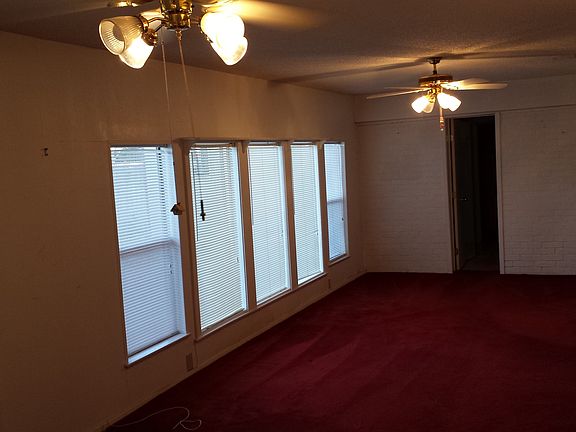 Large Sitting Room