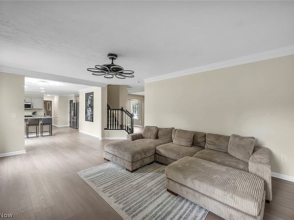 5th image of 1194 Dover Dr