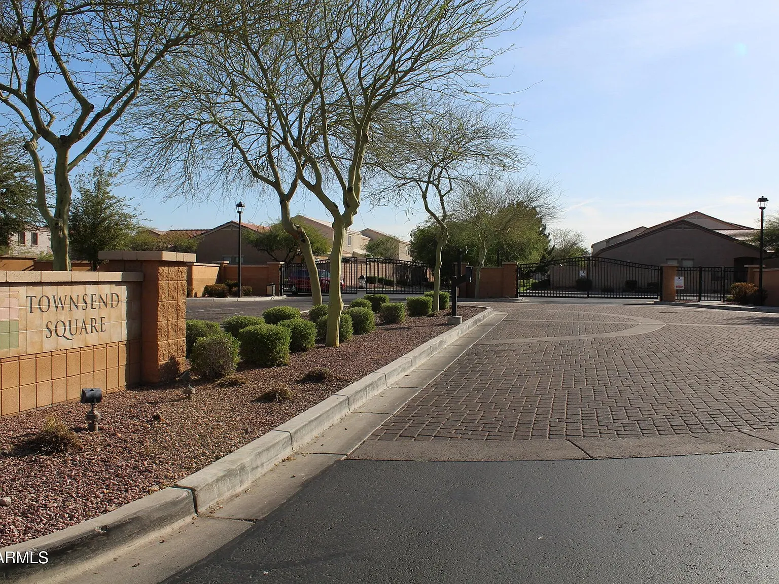 3 bed, 2.5 bath, 1606 sqft, $1,850 — Photo 2