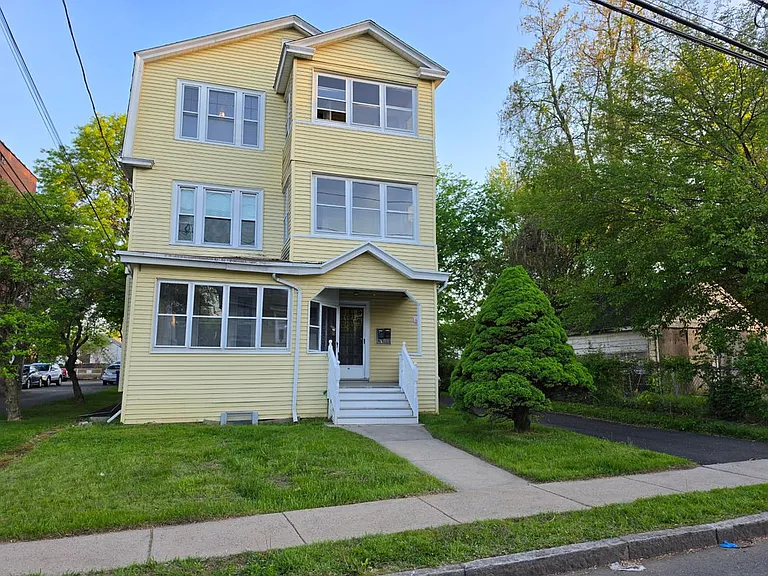 35-37 Merrill St #2 — Photo 1