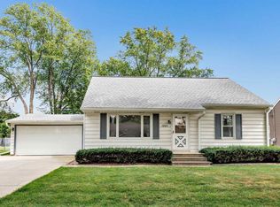 1521 S Oneida St, Green Bay, WI 54304