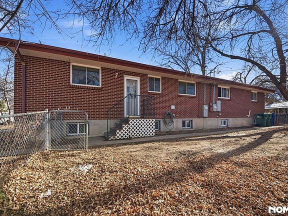 3rd image of 1182 W Ida Ave APT A