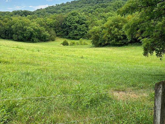 5th image of 8608 Thorn Grove Pike