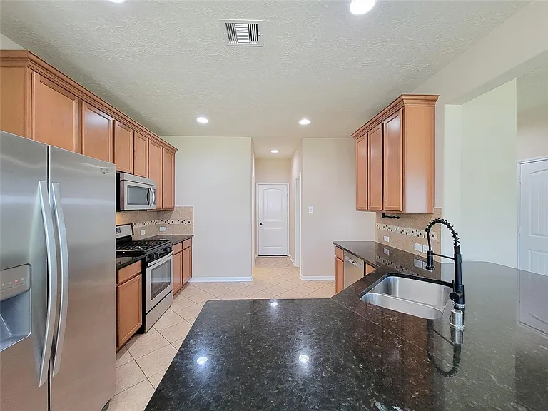 20527 Keegans Ledge Ln — Photo 11