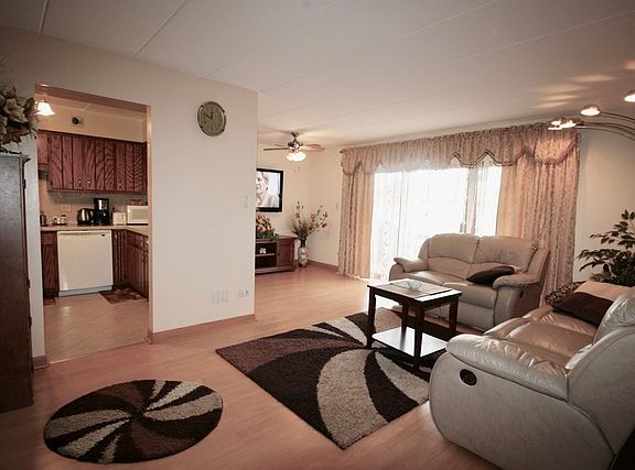 3rd image of 5057 Briartree Ln APT 102