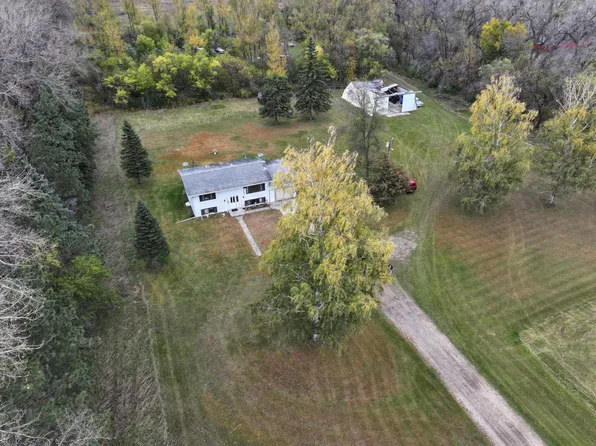 10831 1st St SE, Cooperstown, ND 58425