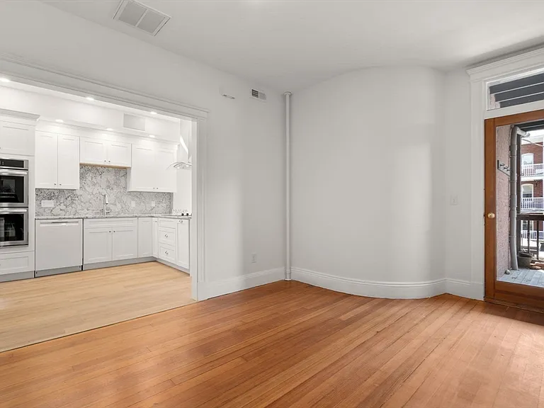 1863 Beacon St #1 — Photo 12
